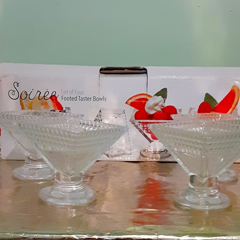 Soiree Crystal Taster Bowls